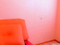 Red-haired lass Alisaelita1 fucks herself with a rubber phallus