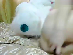 Cutie MiniSnake fucks her ass
