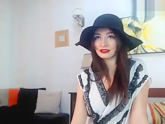 Karladolce undresses in front of webcam