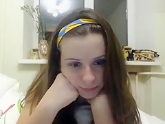 Leveret sucking dildo and fucks herself