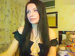 Behardxxx masturbates and fucks her pussy