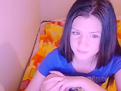girl camgirl Melaniee masturbating