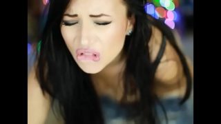 ohmibod – A Russian Woman's Sensual Show with H…