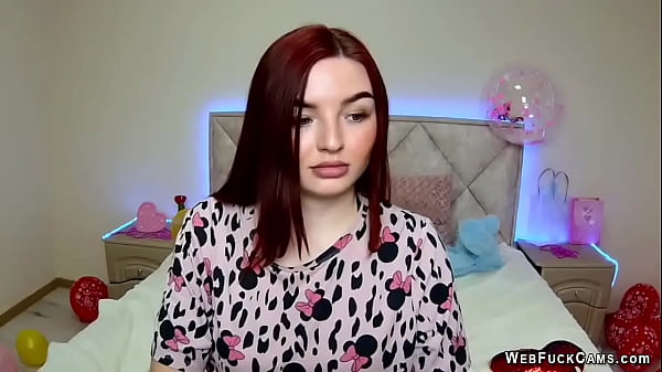 Redhead webcam girl performing solo for fans